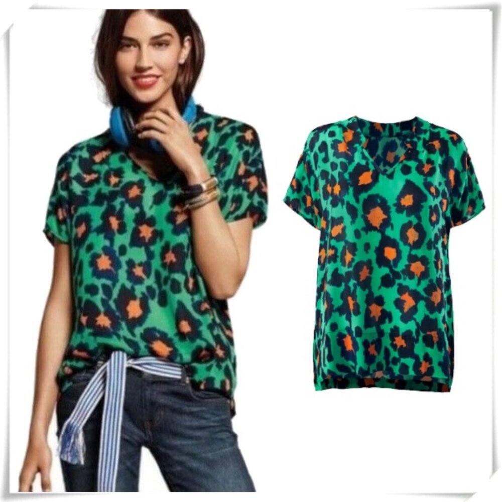 💲Sale 3/$15 - CAbi Green Black Flowy Oversized Animal Print Top Blouse EUC